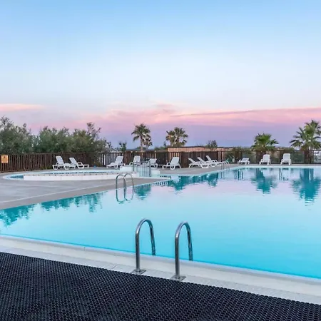 Les Pieds Dans L'eau A ! A 50 M ! Espace Aquatique ,toboggans, Mhome 6 Pers Climatise 4 Etoiles