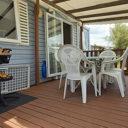 Les Pieds Dans L'eau A ! A 50 M ! Espace Aquatique ,toboggans, Mhome 6 Pers Climatise 4 Etoiles